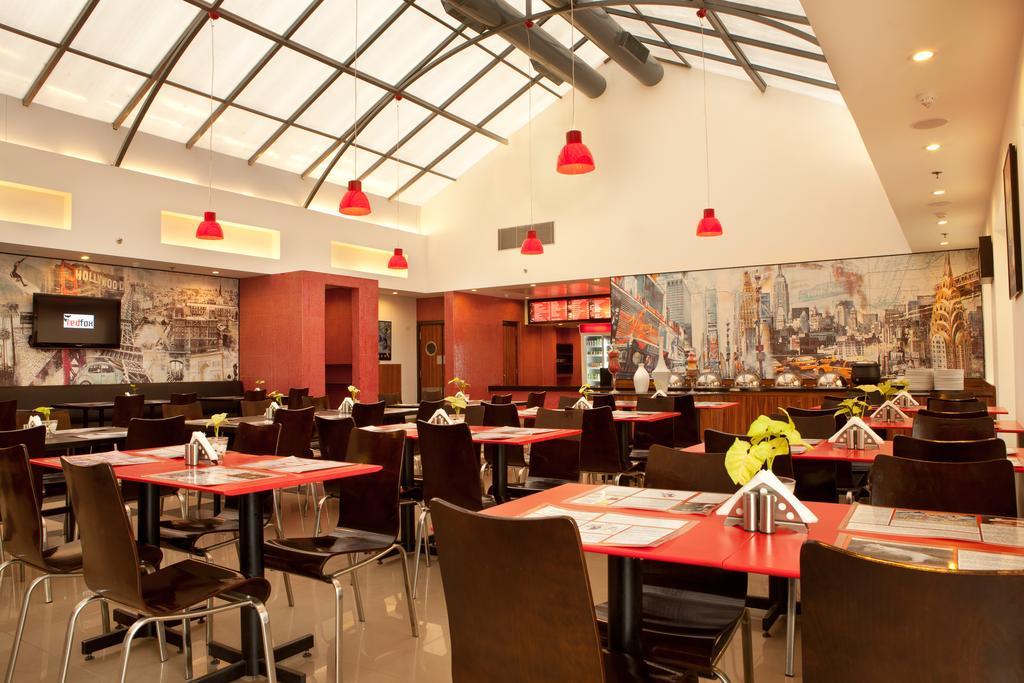 Red Fox By Lemon Tree Hotels, East Delhi Exterior foto