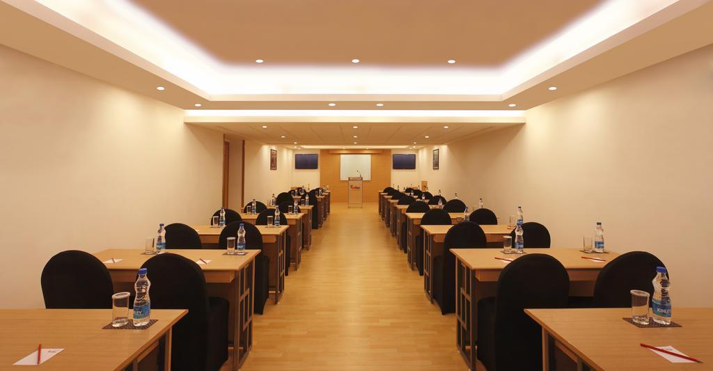 Red Fox By Lemon Tree Hotels, East Delhi Exterior foto